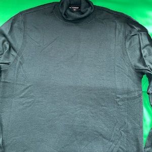 Men’s turtleneck